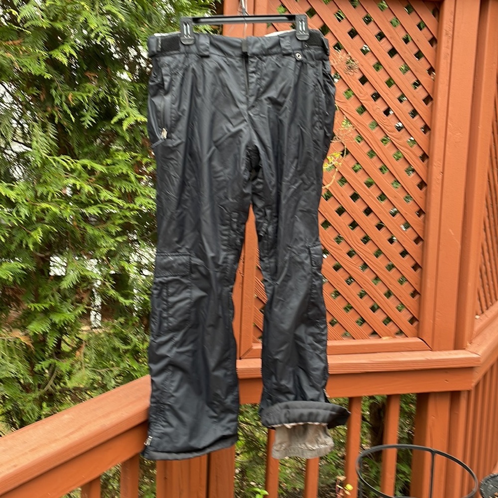 Karbon Snow Pants, Black with belt loops and multiple pockets Size 14